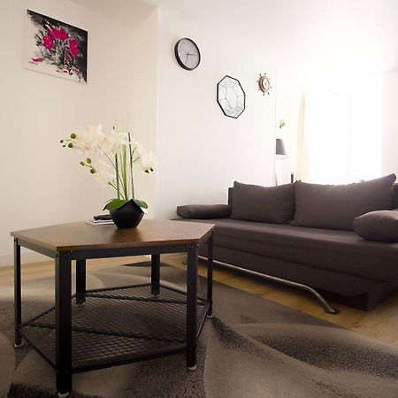 Triplex Lumineux A Cherbourg, Hyper Centre, 2 Pas Du Port & Vie Nocturne, Intendance Luxury Host Exteriör bild