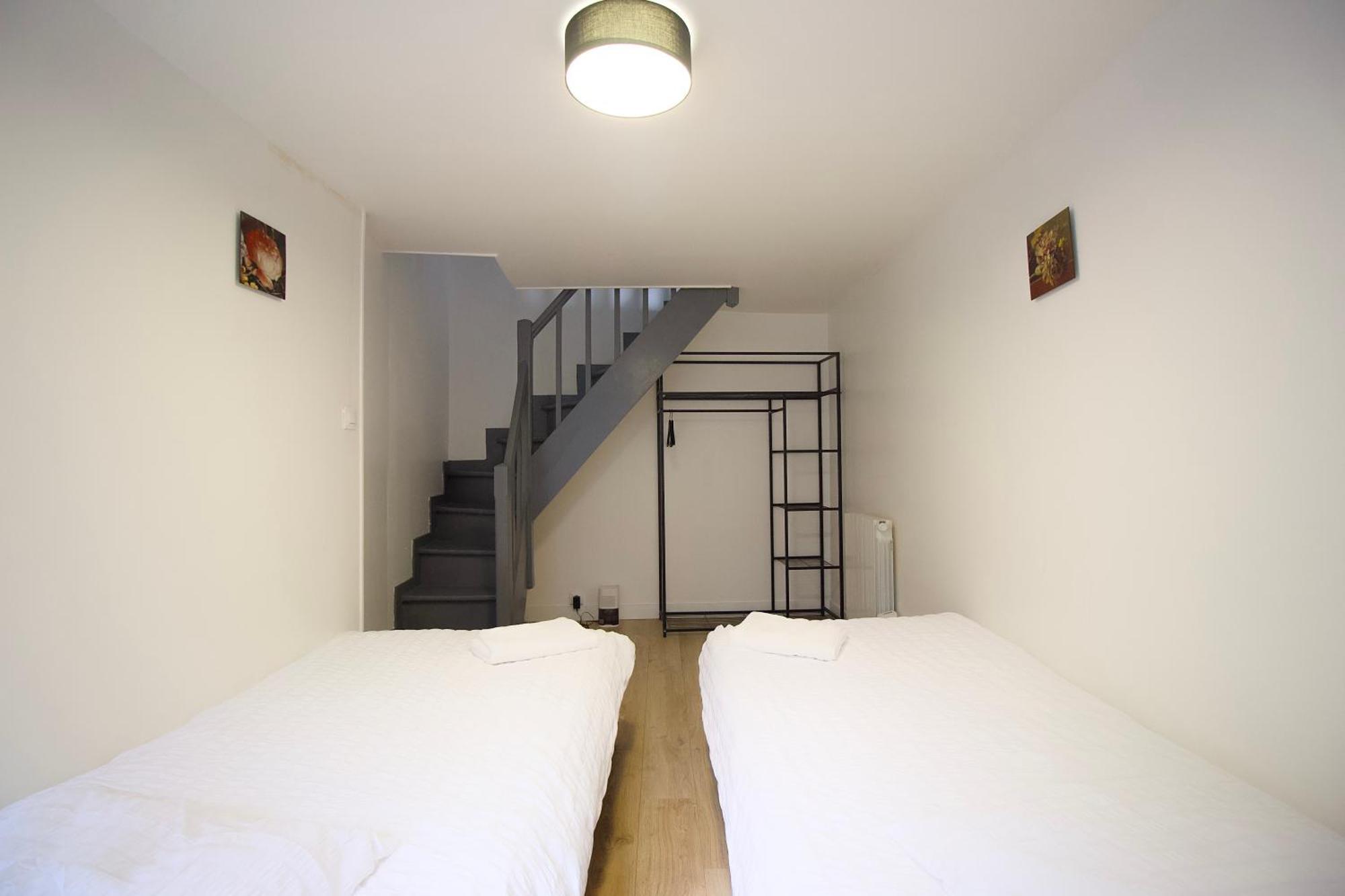 Triplex Lumineux A Cherbourg, Hyper Centre, 2 Pas Du Port & Vie Nocturne, Intendance Luxury Host Exteriör bild